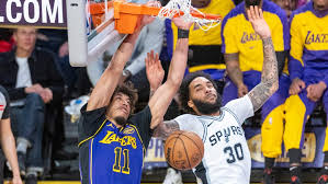 就在足球方 就在足球方